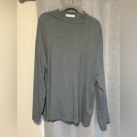 Like New The Frankie Shop Rio Oversized Sleeve Tee in Dark Grey Melange - Picture 9 of 15